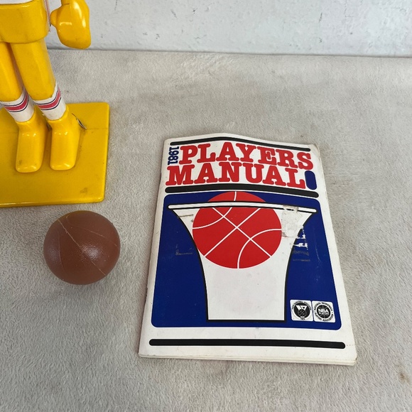 Vintage Schaper 1976 Basketball Player, Ball Stickers Super Jock 81 players man - Picture 5 of 12